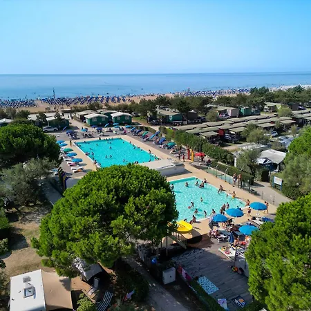 مكان تخييم Lido 3*